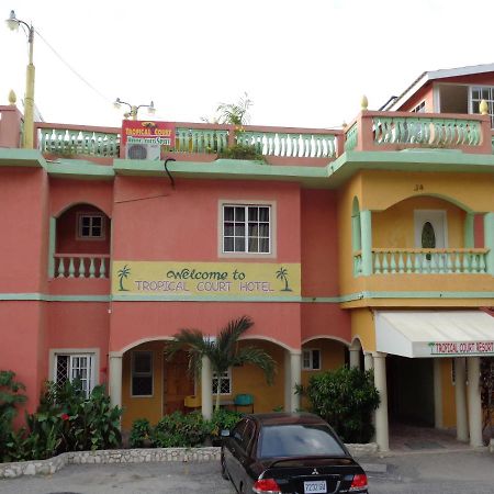 Tropical Court Hotel Монтего-Бей Екстер'єр фото